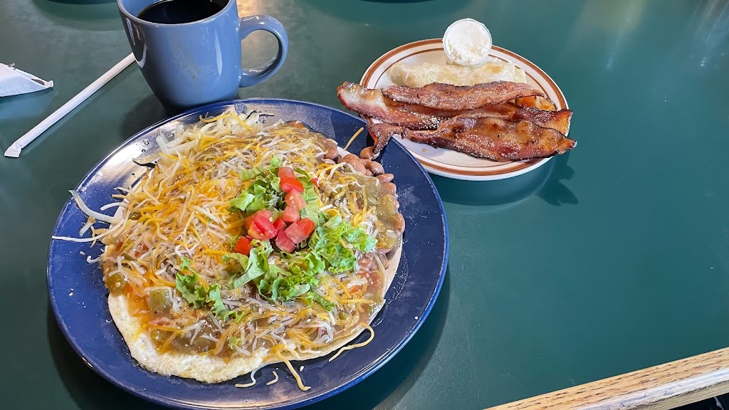 Chili Hills Restaurant Edgewood | 5 NM-344, Edgewood, NM 87015, USA | Phone: (505) 286-9202