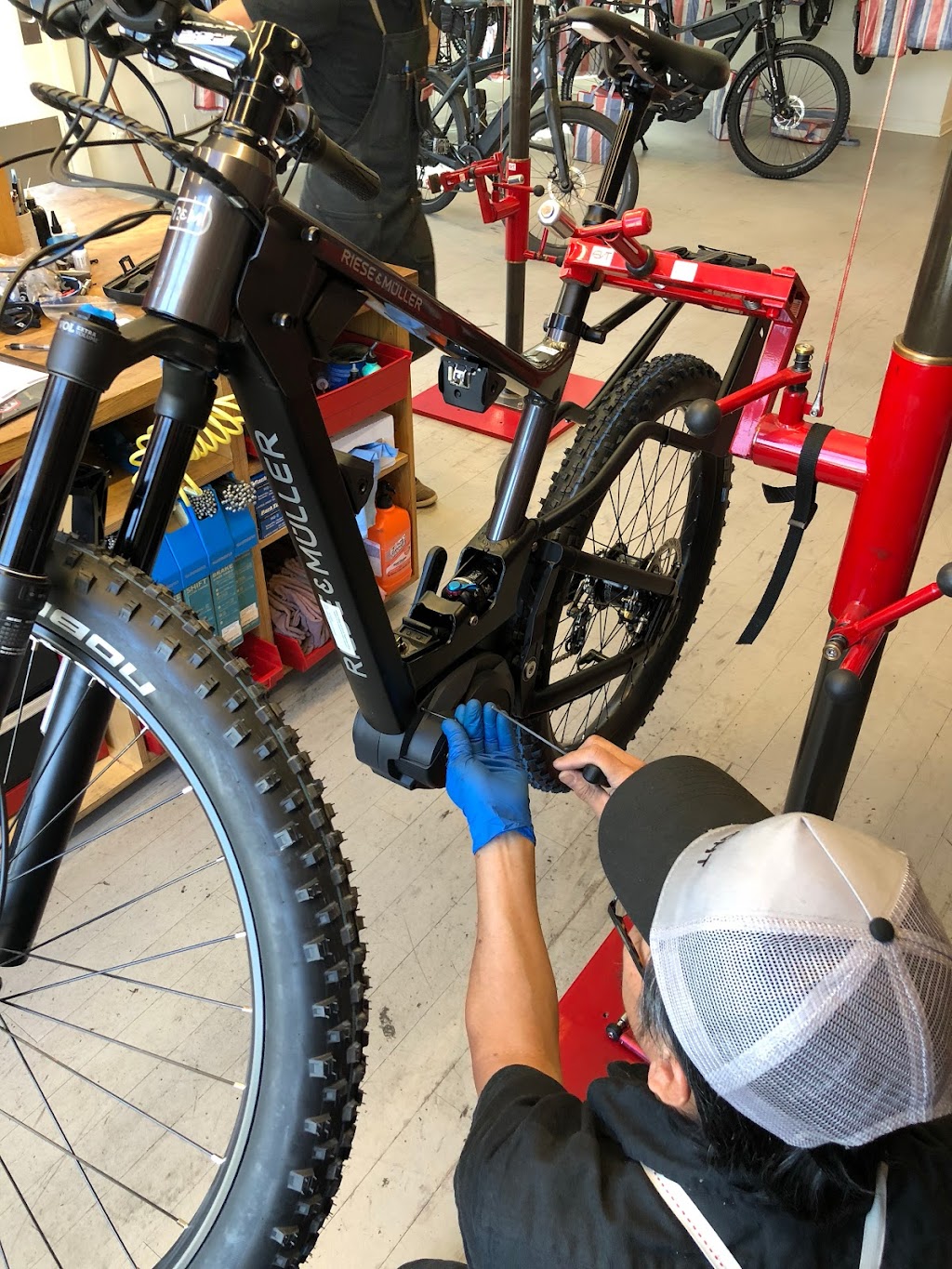 The New Wheel Electric Bikes | 14 E Sir Francis Drake Blvd, Larkspur, CA 94939 | Phone: (415) 524-7362