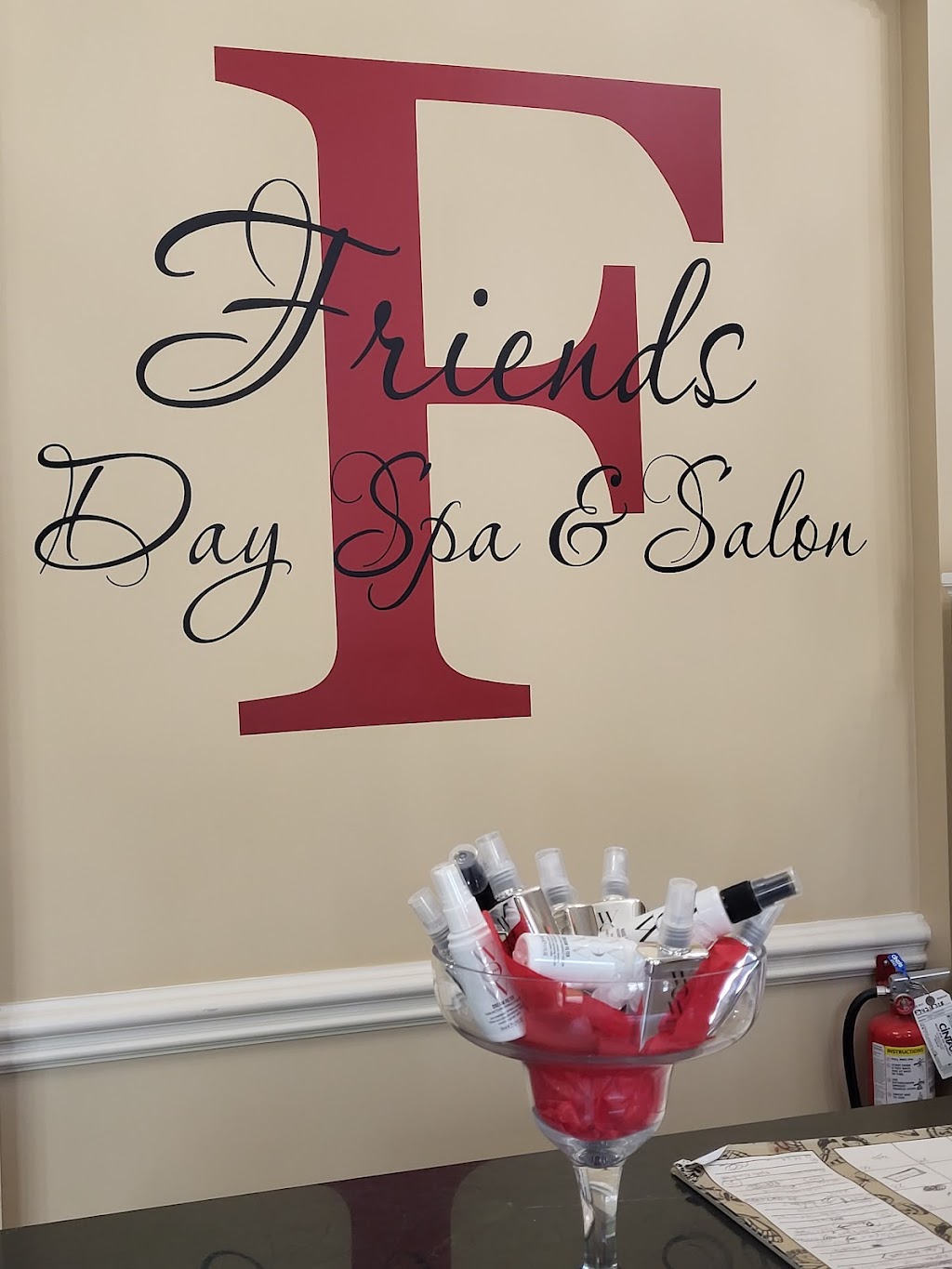 Friends Day Spa & Salon | 2219 County Rd 220 #308, Middleburg, FL 32068, USA | Phone: (904) 215-6585