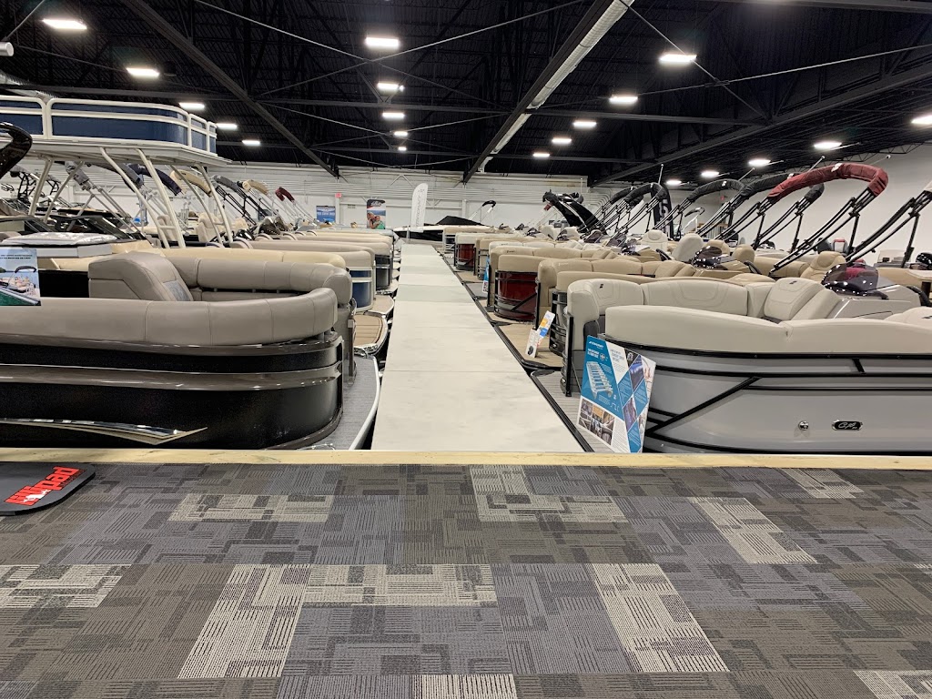 Club Royale Boat Sales | 4825 Highland Rd, Waterford Twp, MI 48328, USA | Phone: (248) 681-9100