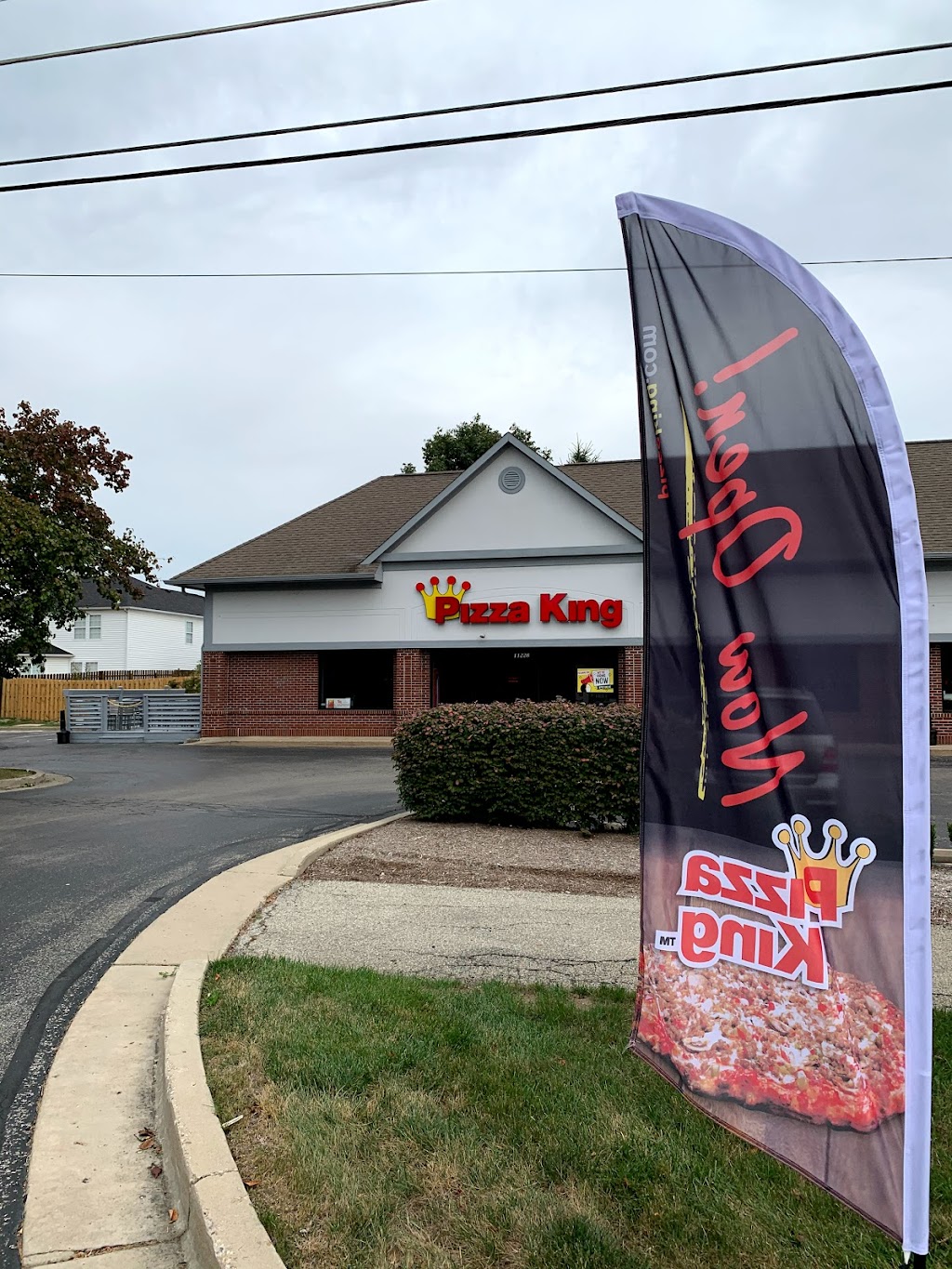 Pizza King | 11228 Fall Creek Rd, Indianapolis, IN 46256, USA | Phone: (317) 516-5411