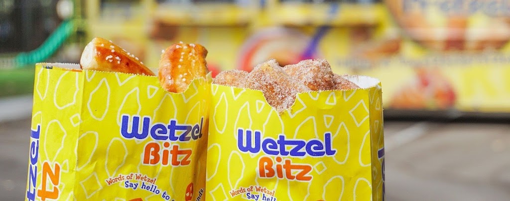 Wetzels Pretzels | 2800 N Main St #194, Santa Ana, CA 92705, USA | Phone: (714) 835-7400