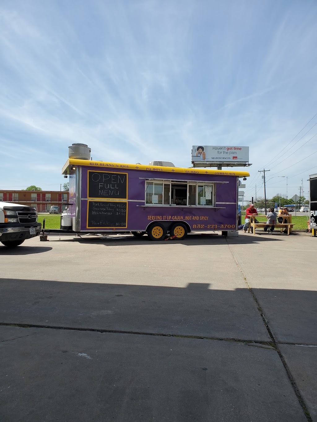 Trailer Hash (Food Truck) | 260 E Hwy 6, Alvin, TX 77511, USA | Phone: (832) 221-3700