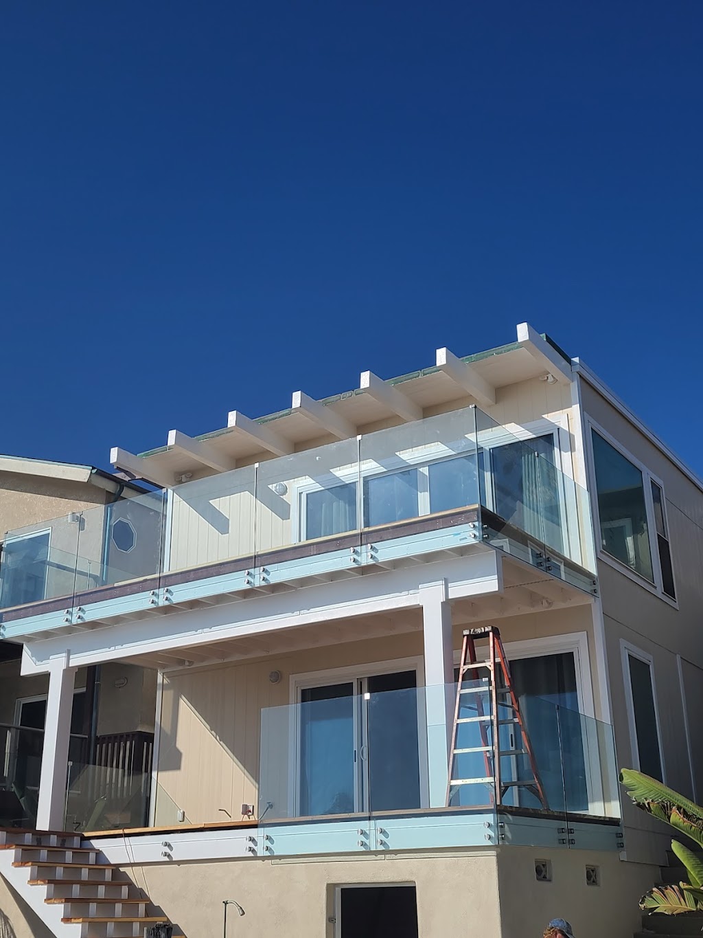 Fisher Glass Inc | 420 Union St, Encinitas, CA 92024, USA | Phone: (619) 755-4567