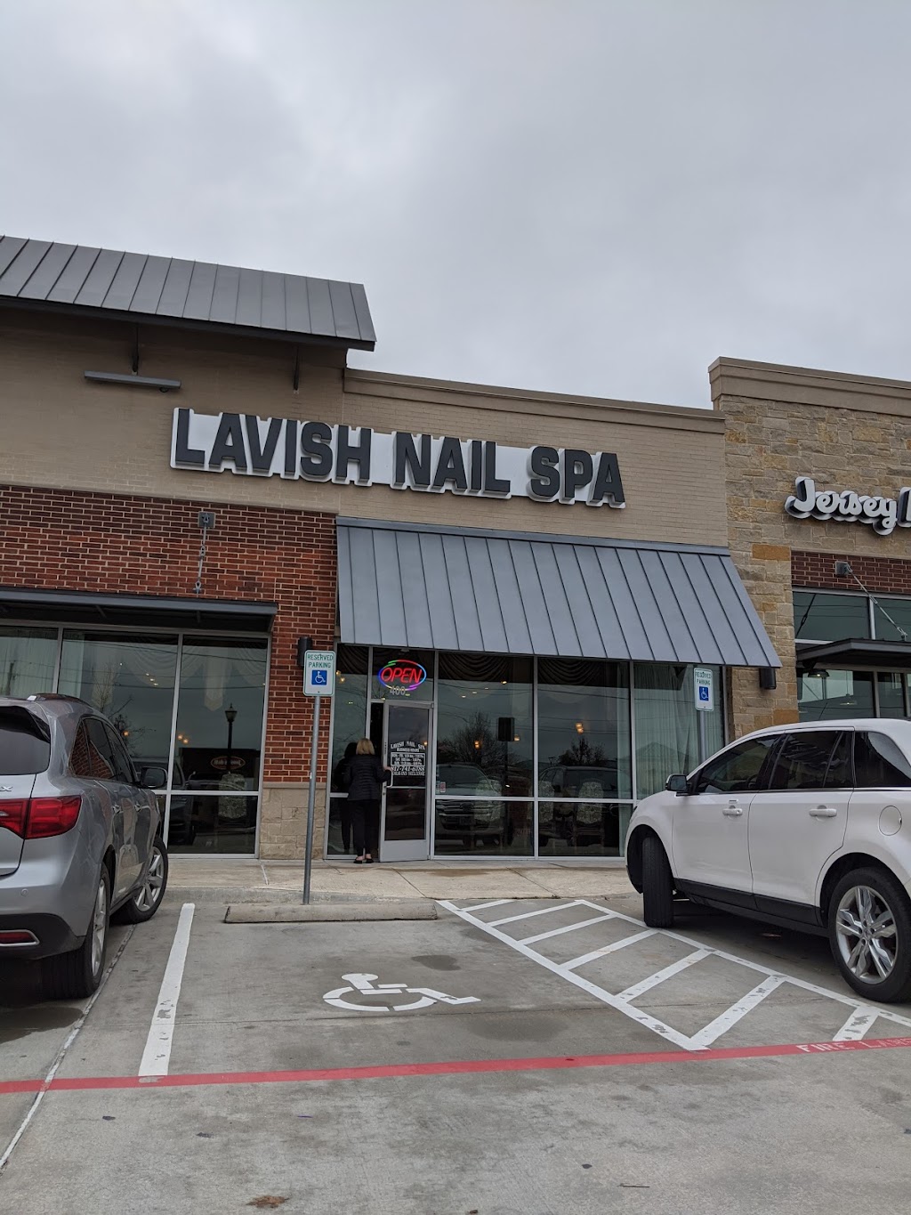 Lavish Nail Spa | 1431 Keller Pkwy, Keller, TX 76248, USA | Phone: (817) 741-6788