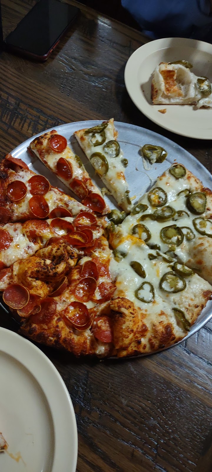 Mountain Mikes Pizza | 550 S Cherokee Ln, Lodi, CA 95240, USA | Phone: (209) 333-0173