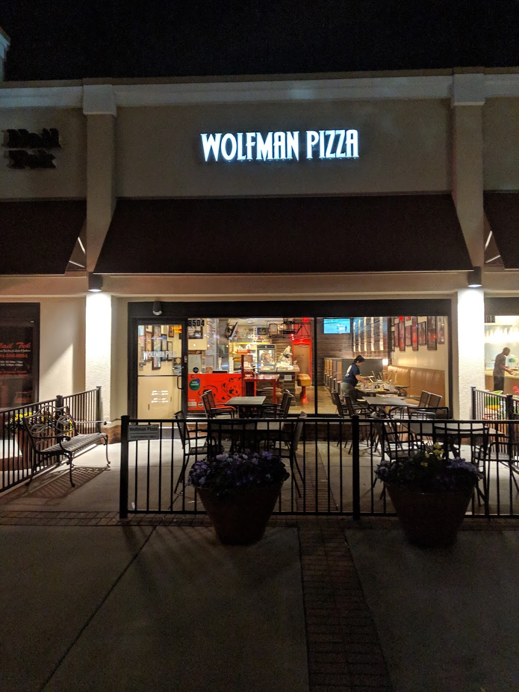 Wolfman Pizza | 8504 Park Rd, Charlotte, NC 28210, USA | Phone: (704) 552-4979