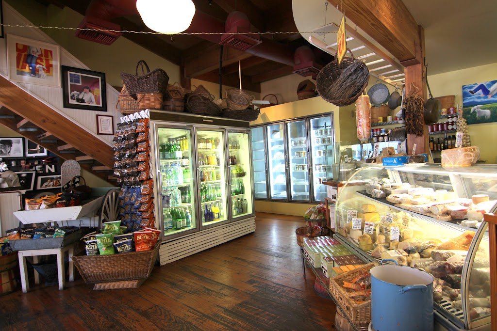 Malibu Kitchen & Gourmet Country Market | 3900 Cross Creek Rd, Malibu, CA 90265, USA | Phone: (310) 456-7845