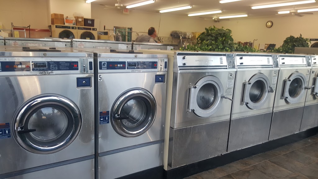 Miracle Mile Laundromat | 2001 W Laskey Rd, Toledo, OH 43613, USA | Phone: (419) 474-0778