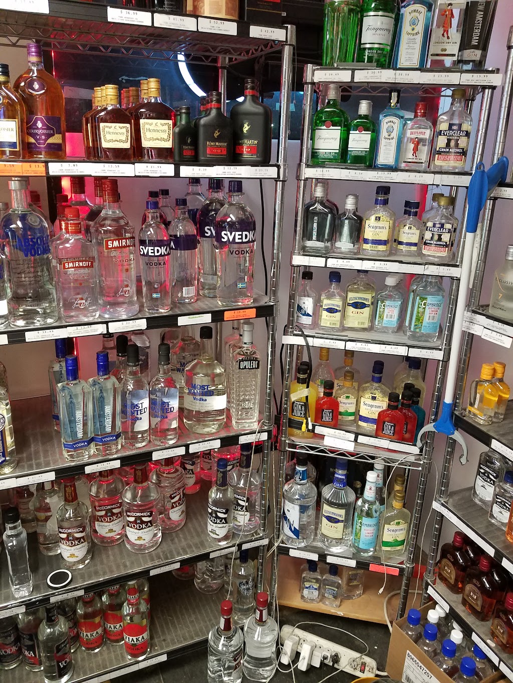 Kreitzer Liquors | 1321 E Santa Fe St, Olathe, KS 66061, USA | Phone: (913) 782-3110