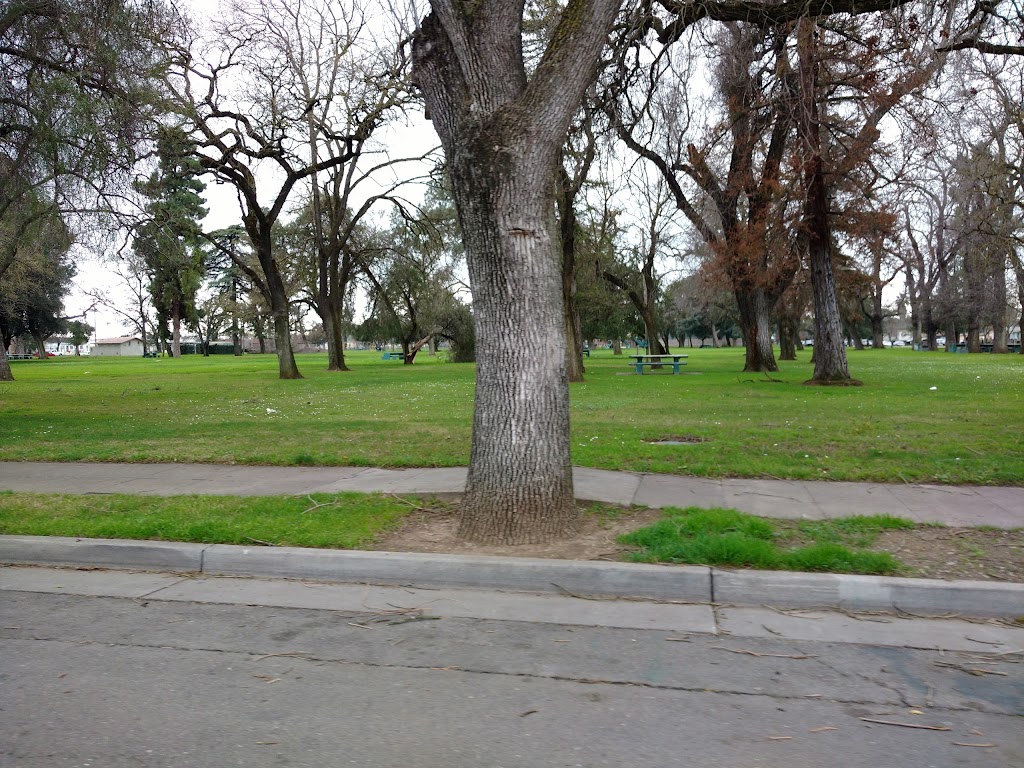 Stribley Community Park | 502 Della St, Stockton, CA 95205 | Phone: (209) 937-7351