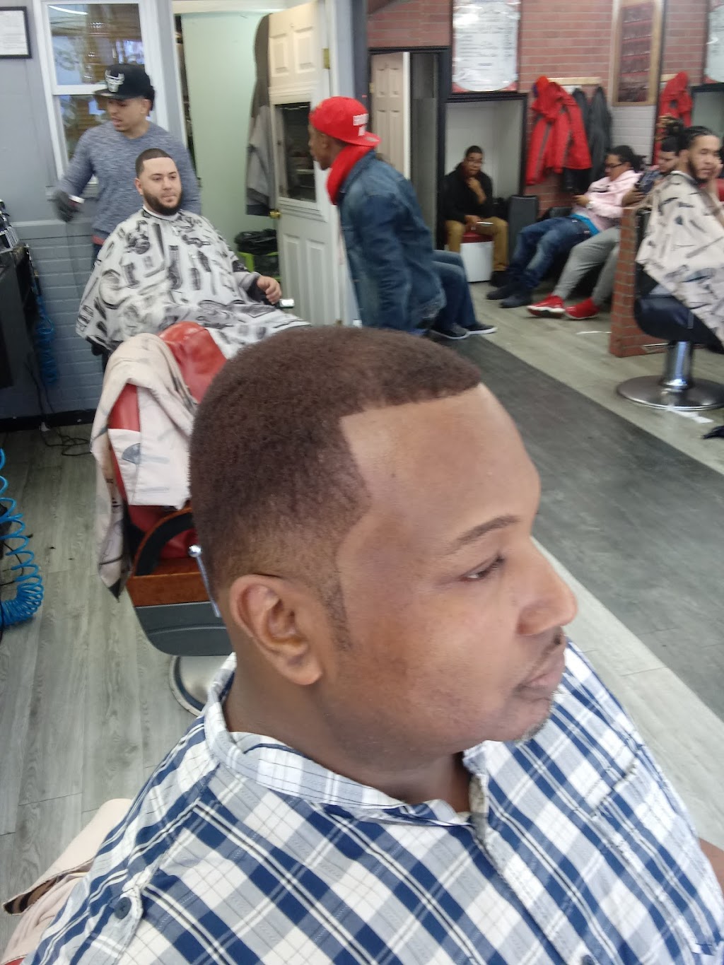 Jonathan Barber Shop | 99 Roseville Ave, Newark, NJ 07107, USA | Phone: (973) 230-9821