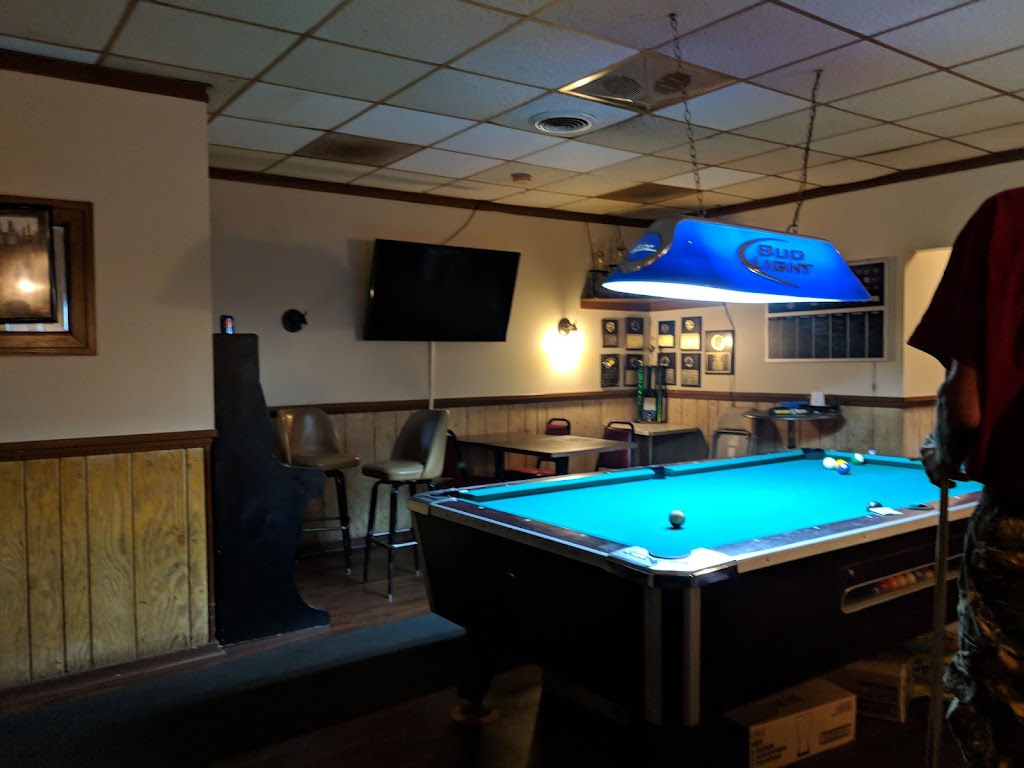 Appian Way Cafe & Lounge | 418 Moon Clinton Rd, Moon Twp, PA 15108, USA | Phone: (412) 262-4160