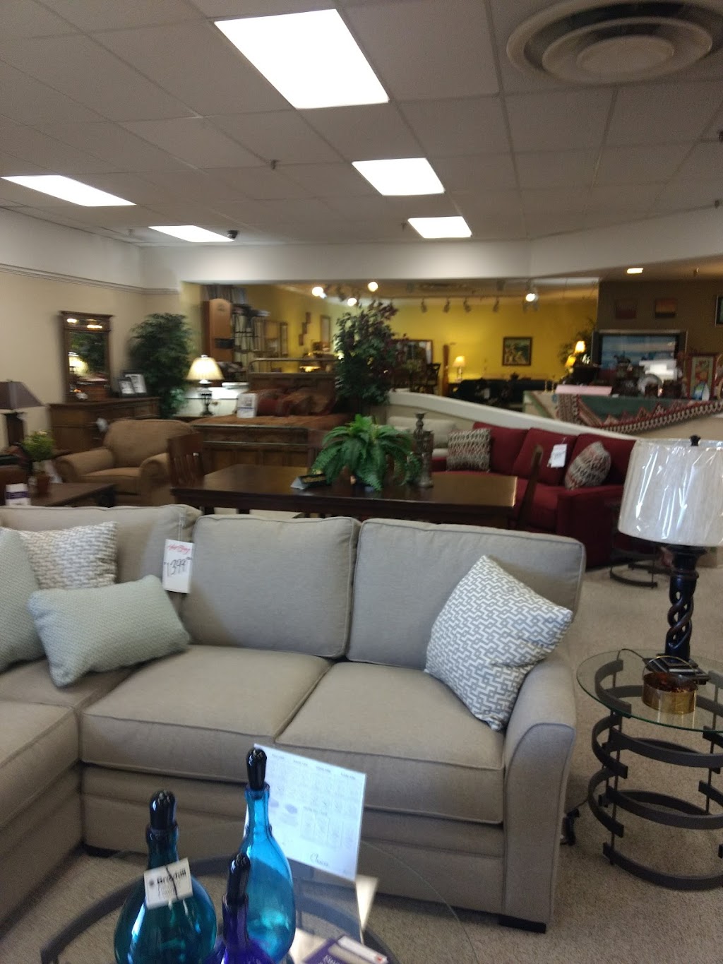 Broyhill Furniture Showplace | 345 S Academy Blvd, Colorado Springs, CO 80910, USA | Phone: (719) 550-9464