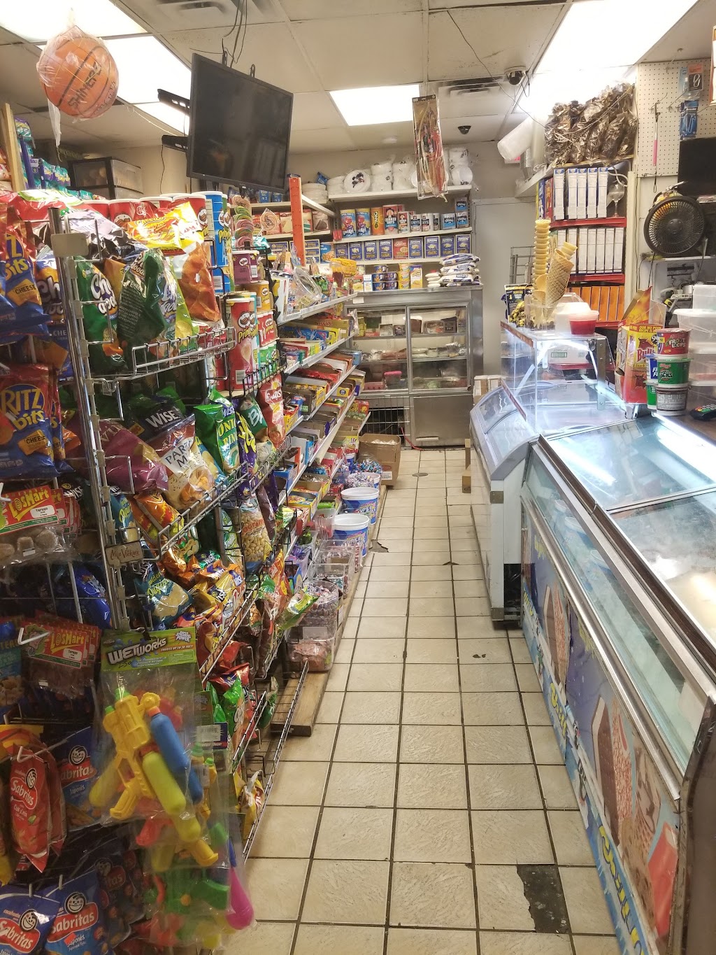 Este Grocery | 203 Monroe St, Passaic, NJ 07055, USA | Phone: (973) 246-5342