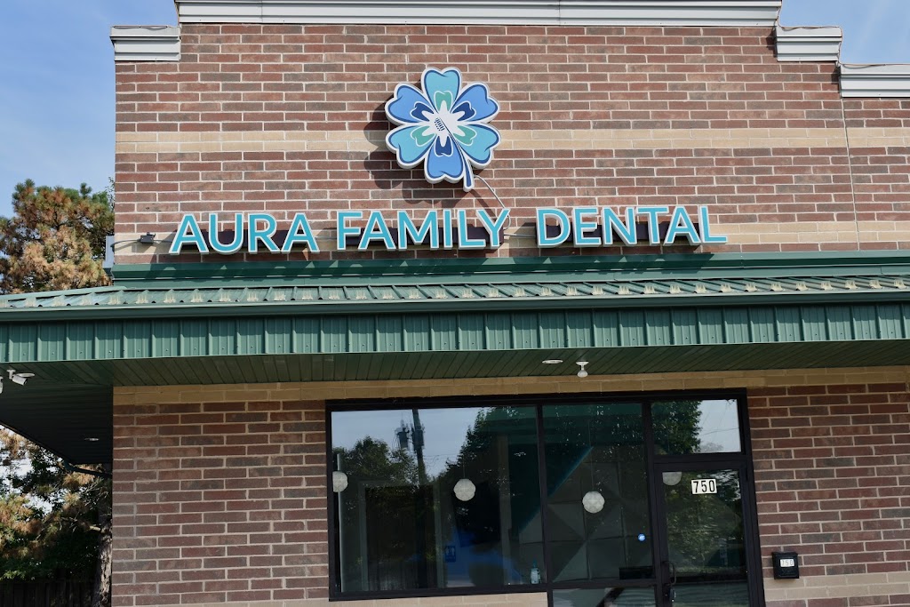 Aura Family Dental | 750 W Hintz Rd, Wheeling, IL 60090, USA | Phone: (847) 310-7000