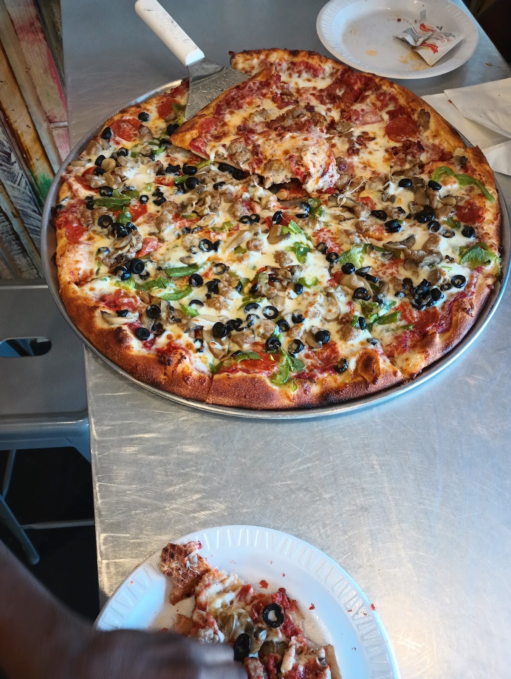 Big Slice Pizza | 13201 LA-73 #101, Geismar, LA 70734, USA | Phone: (225) 402-4443