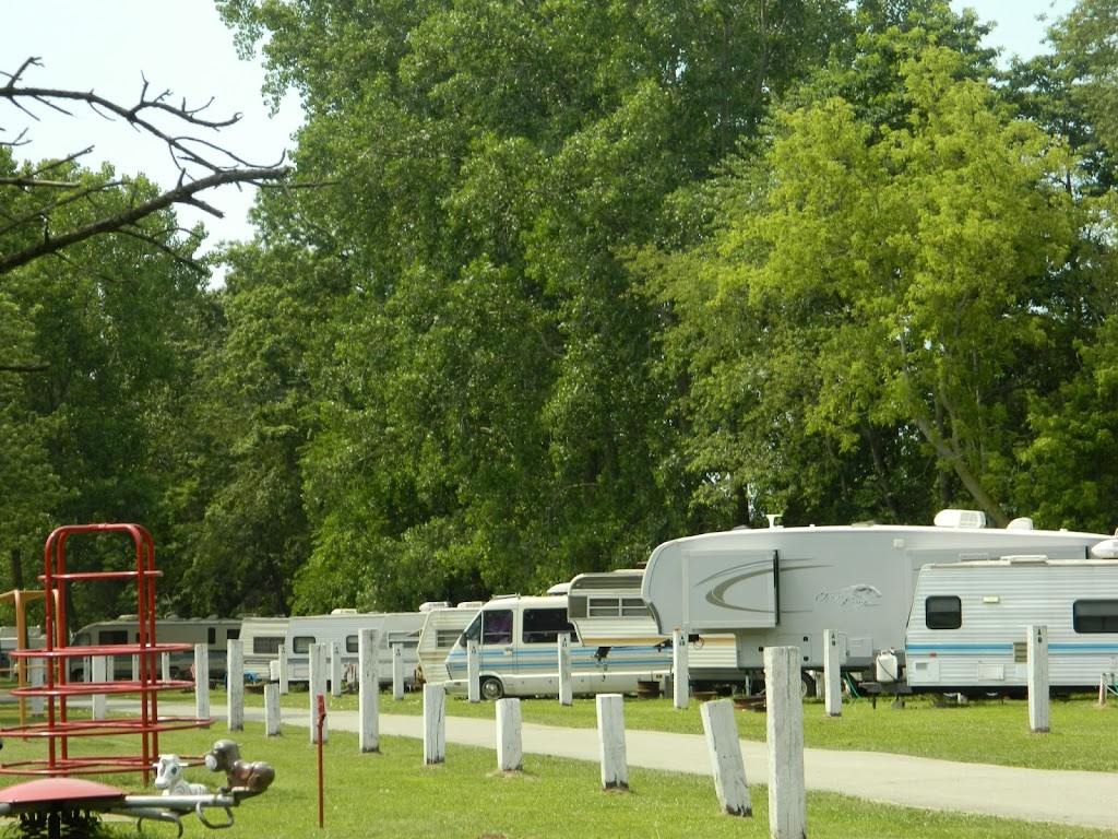 Covered Wagon Camp Resort | 5639 St Anthony Rd, Ottawa Lake, MI 49267, USA | Phone: (734) 856-3058