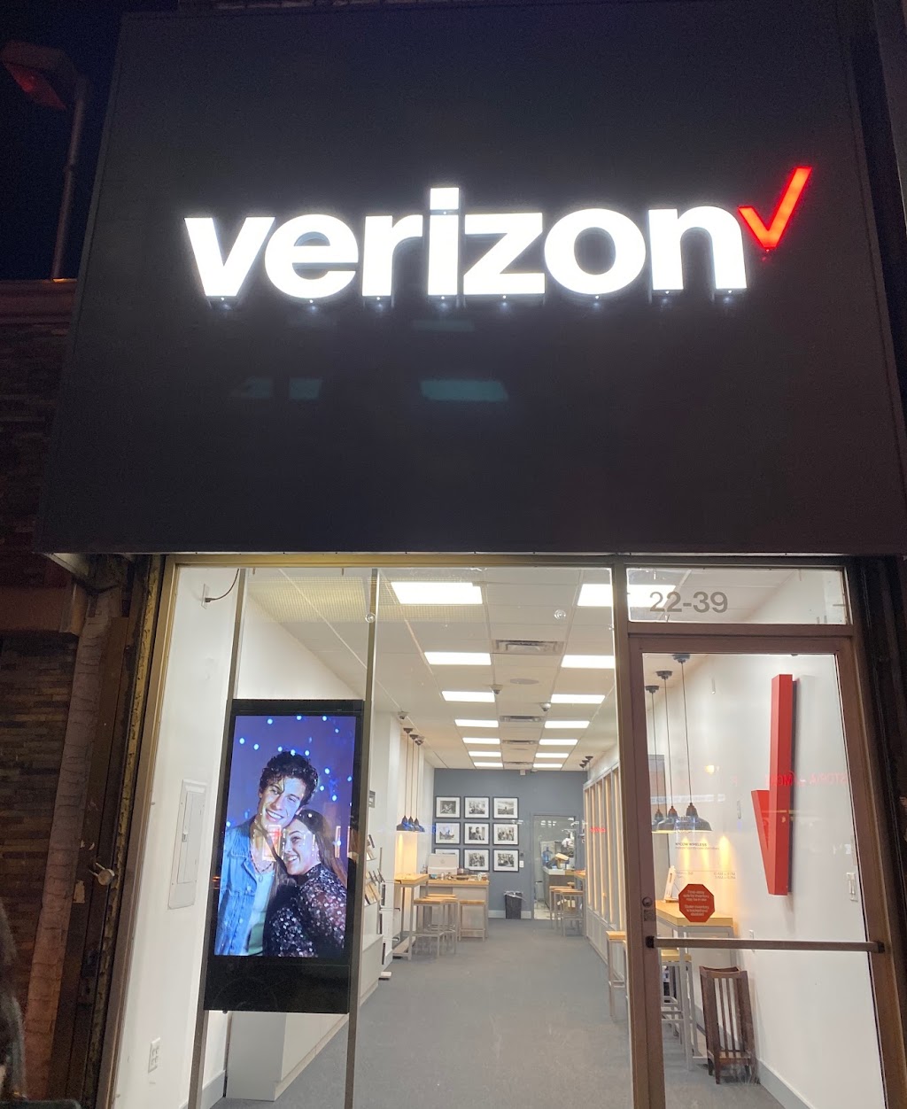 NYCOM, Verizon Wireless Authorized Retailer | 22-39 31st St, Queens, NY 11105, USA | Phone: (718) 731-6000