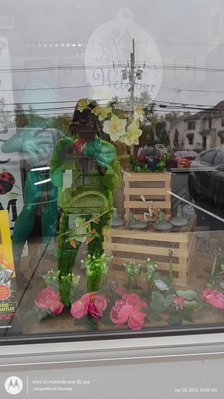 Lets Frame It | 27 E Prospect St, Waldwick, NJ 07463, USA | Phone: (201) 670-7666