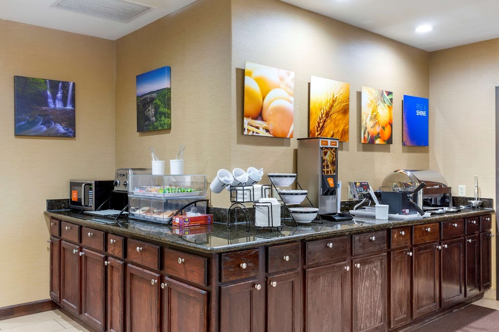 Comfort Inn | 2700, I-55 Service Rd, Marion, AR 72364, USA | Phone: (870) 739-2324