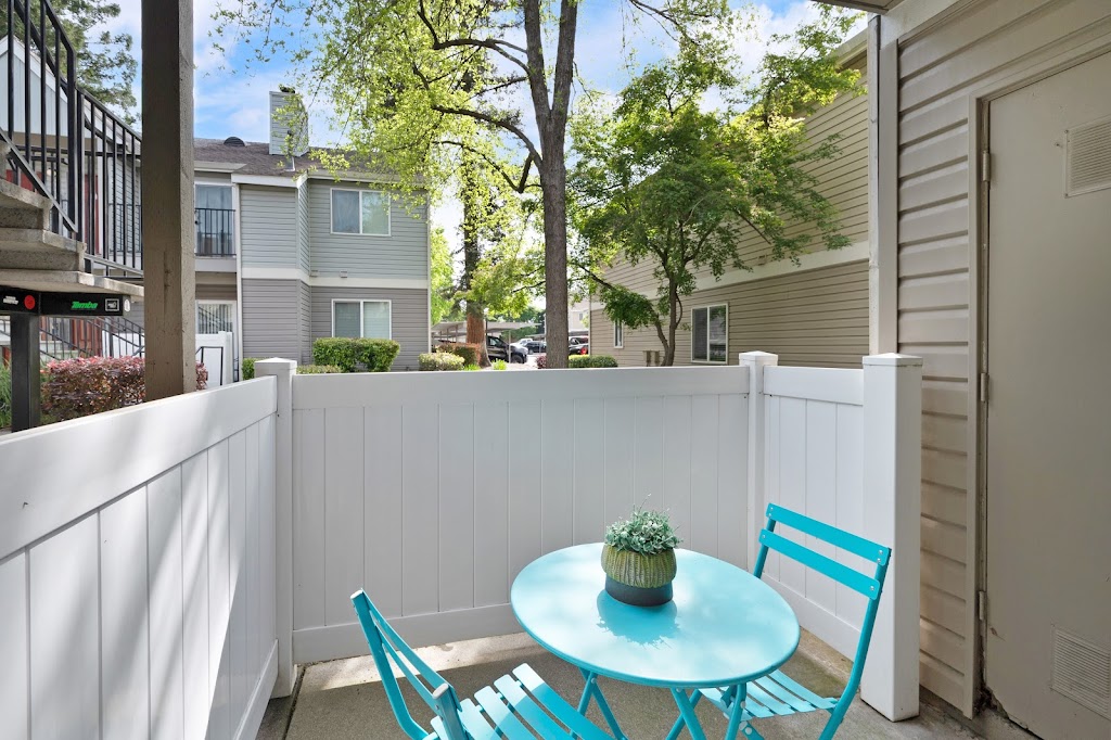 Hidden Oaks Apartments | 5979 Devecchi Ave, Citrus Heights, CA 95621, USA | Phone: (833) 204-7079