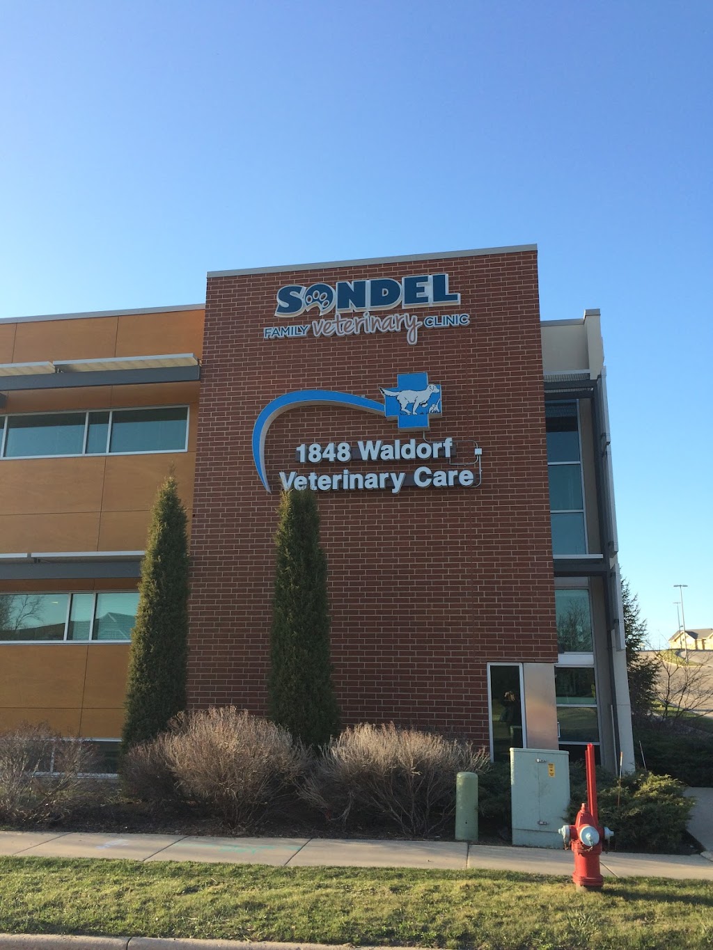 Sondel Family Veterinary Clinic | 1848 Waldorf Blvd, Madison, WI 53719, USA | Phone: (608) 497-1392