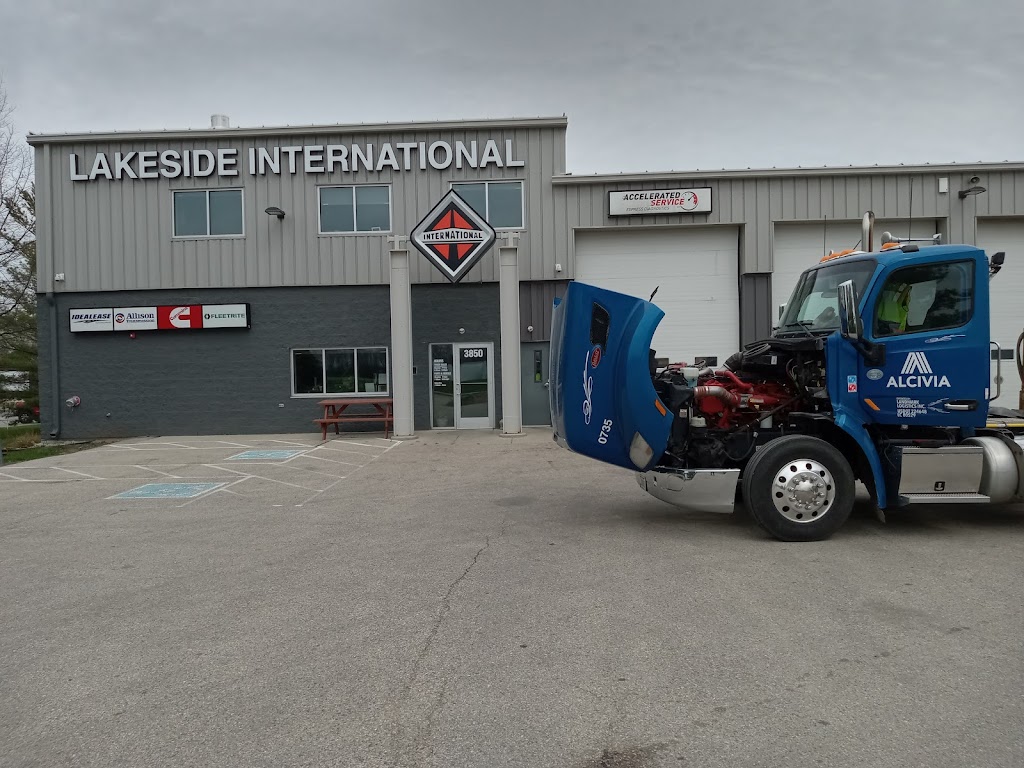 Lakeside International Trucks | 3850 Kennedy Rd, Janesville, WI 53545, USA | Phone: (608) 754-8195