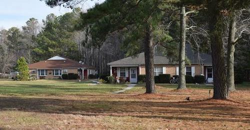 Fishing Bay Estates | 425 Fishing Bay Rd Apt B, Deltaville, VA 23043, USA | Phone: (804) 776-0146