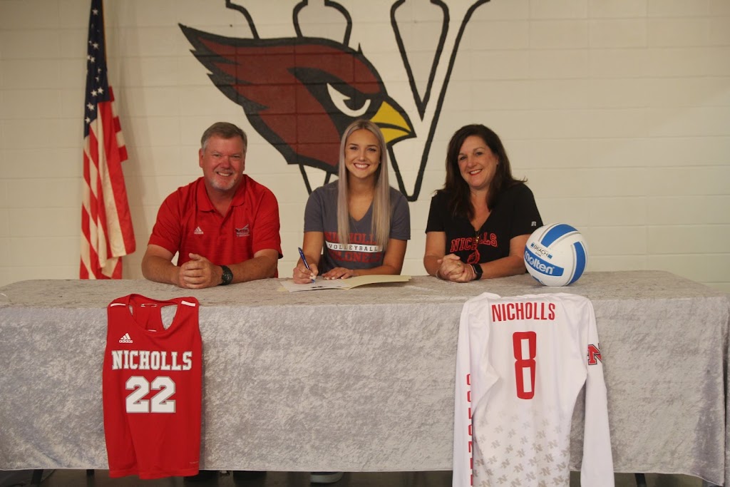 E. D. White Catholic High School | 555 Cardinal Dr, Thibodaux, LA 70301, USA | Phone: (985) 446-8486