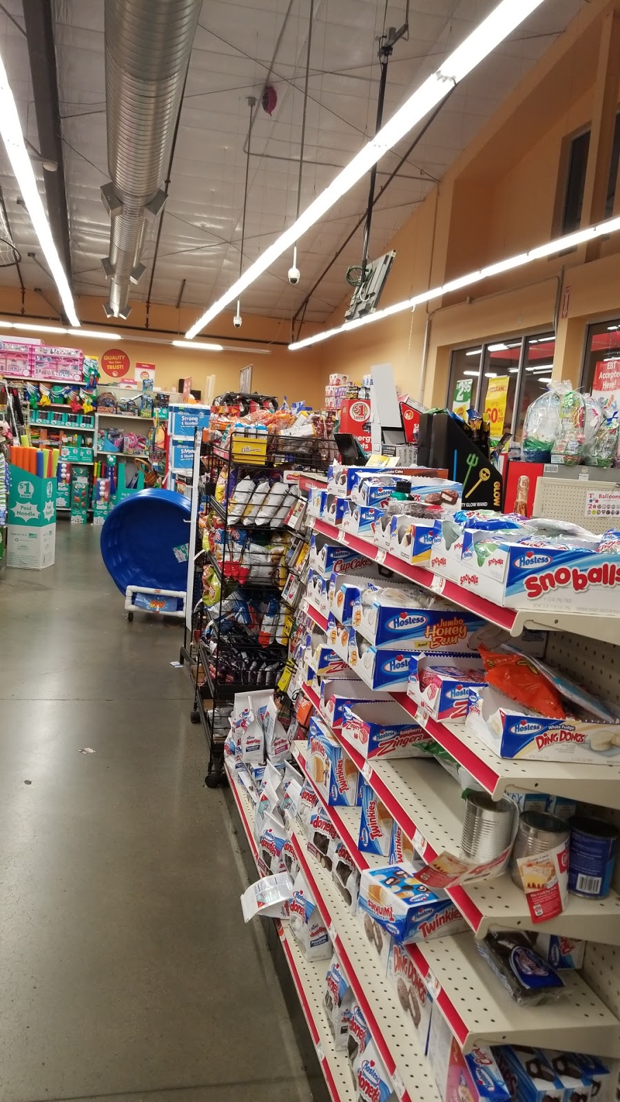 Family Dollar | 2006 E Mariposa Rd, Stockton, CA 95205, USA | Phone: (209) 808-7593