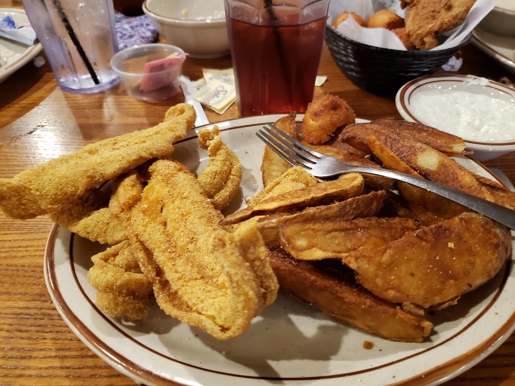 Jumpin Catfish Restaurant | 834 SW Blue Pkwy, Lees Summit, MO 64063, USA | Phone: (816) 554-3474