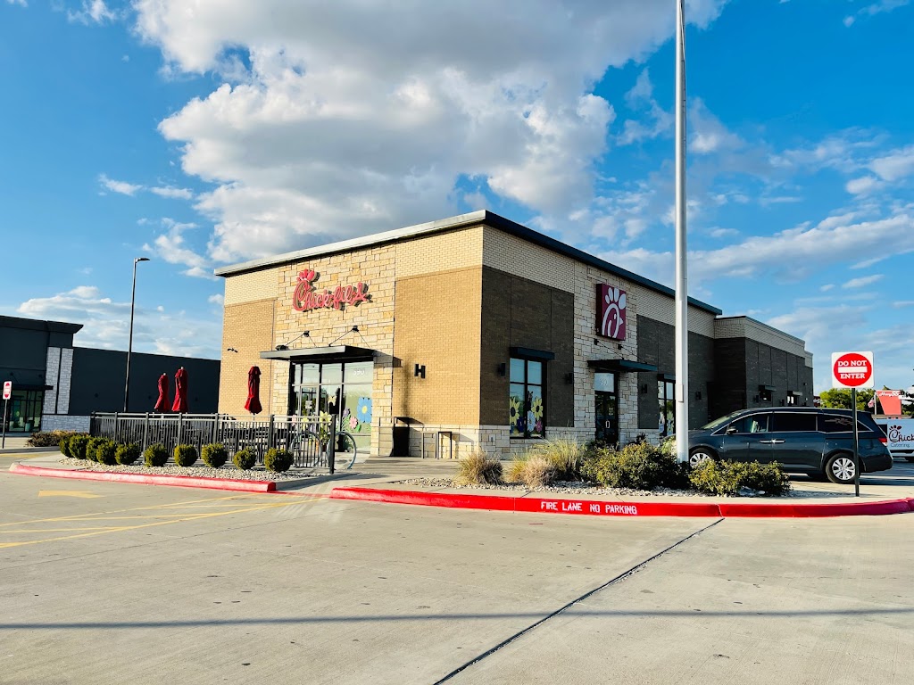 Chick-fil-A | 390 I-45, Ennis, TX 75119 | Phone: (972) 875-3452