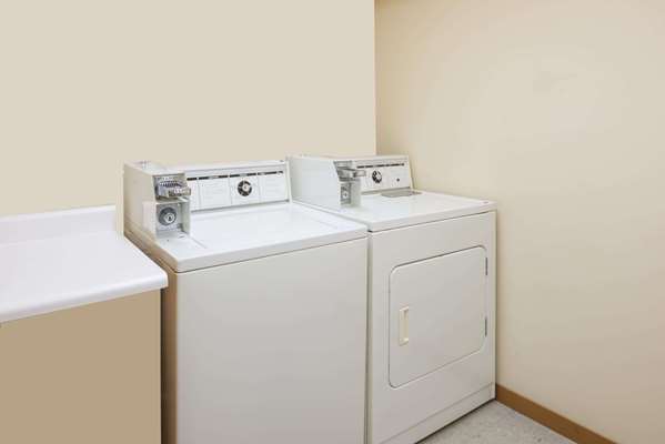 Gibson Michele | 94 Old Short Hills Rd # 1, Livingston, NJ 07039, USA | Phone: (973) 322-2200