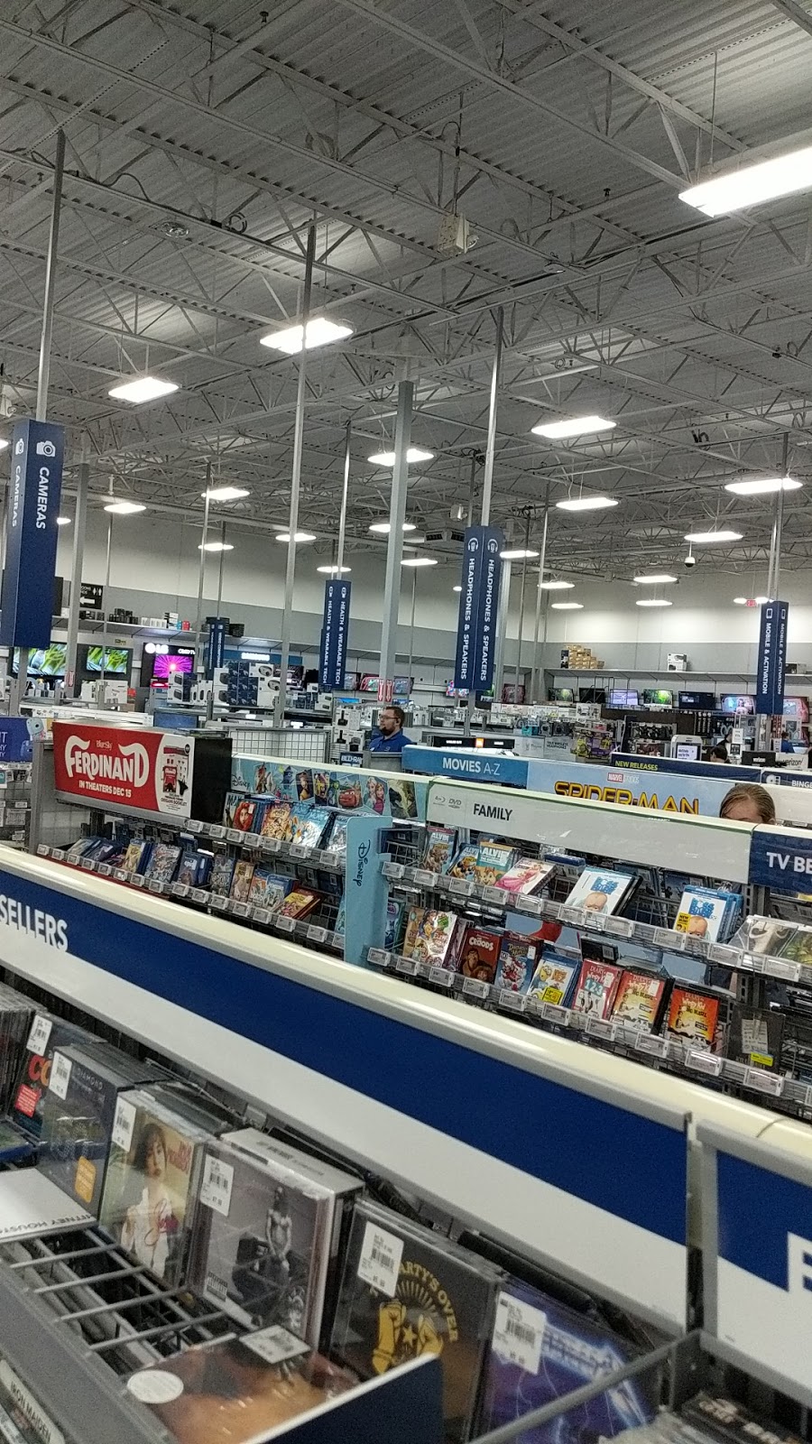 Best Buy | 13711 W Bell Rd, Surprise, AZ 85374, USA | Phone: (623) 546-3108