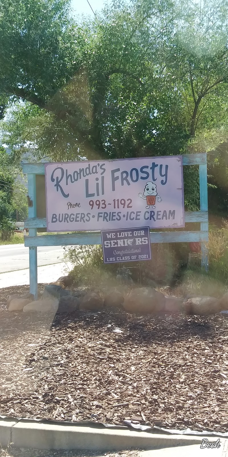 Rhondas Lil Frosty | 319 Main St, Loyalton, CA 96118, USA | Phone: (530) 993-1192