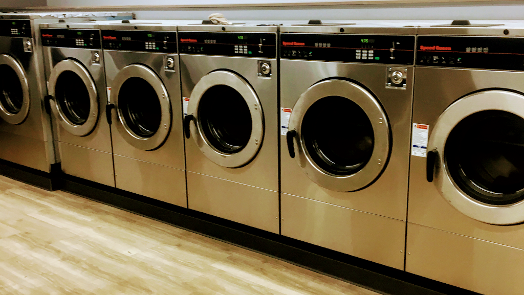 Family Wash & Dry Laundromat | 1405 173rd St, Hammond, IN 46324, USA | Phone: (773) 691-1495