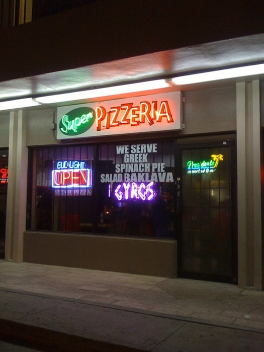 Super Pizzeria & Restaurant | 2255 SW 32nd Ave, Miami, FL 33145, USA | Phone: (305) 448-8576