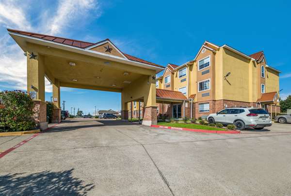 Quality Inn & Suites North Mesquite I-30 | 3424 Sorrento Dr, Mesquite, TX 75150, USA | Phone: (972) 682-0400