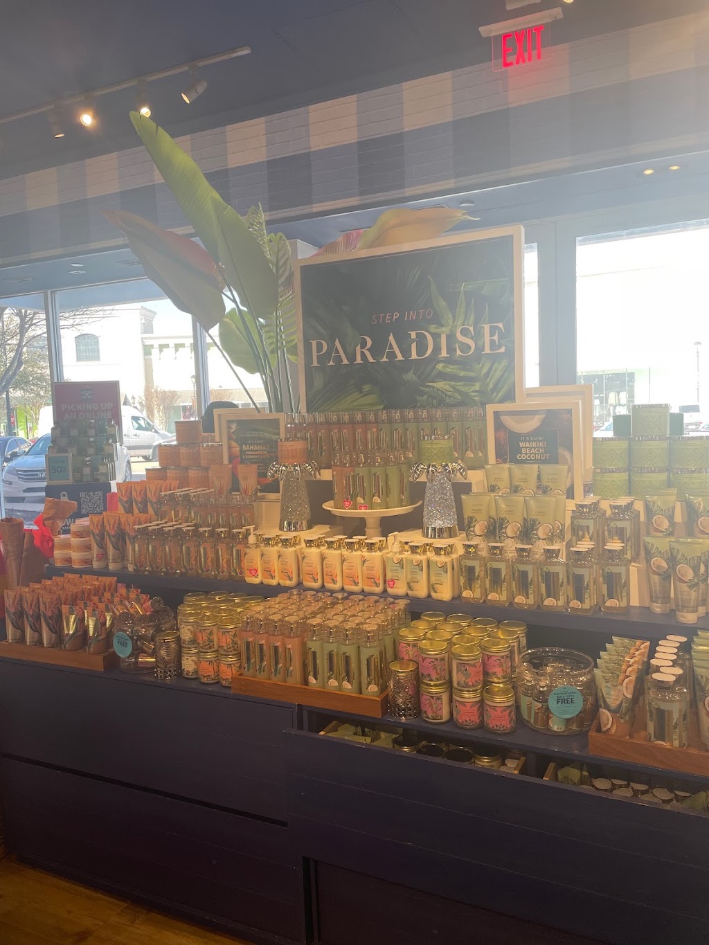 Bath & Body Works | 374 East Farm Market 1382, Cedar Hill, TX 75104, USA | Phone: (972) 291-5723