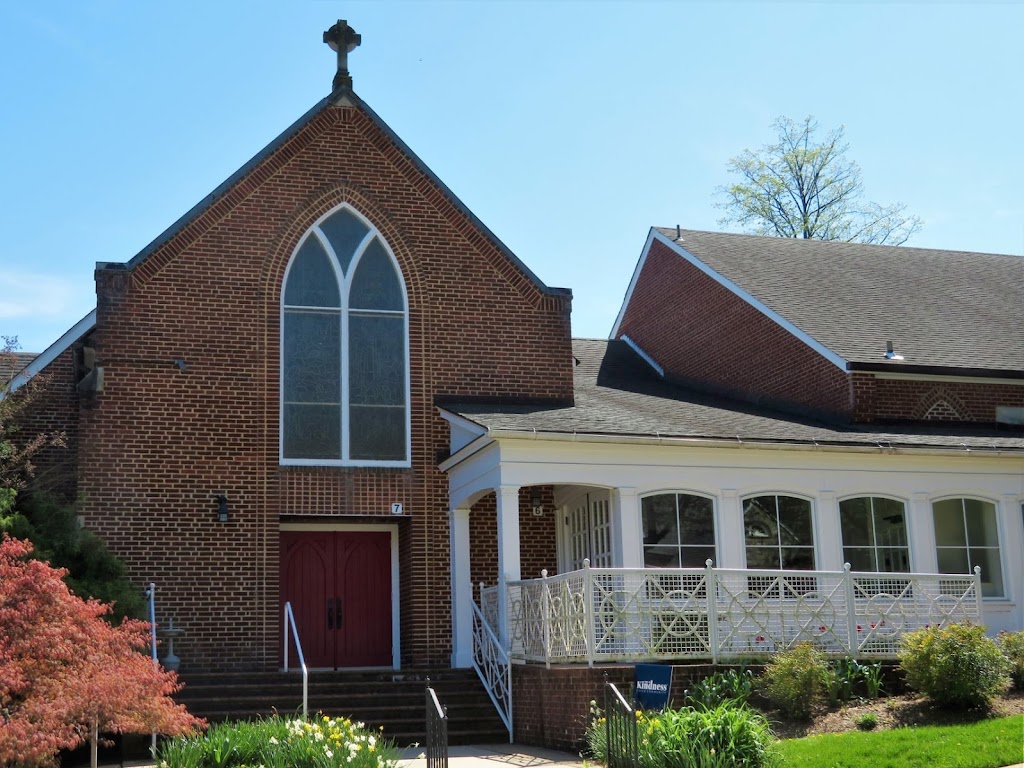 Emmanuel Episcopal Church | 1608 Russell Rd, Alexandria, VA 22301, USA | Phone: (703) 683-0798