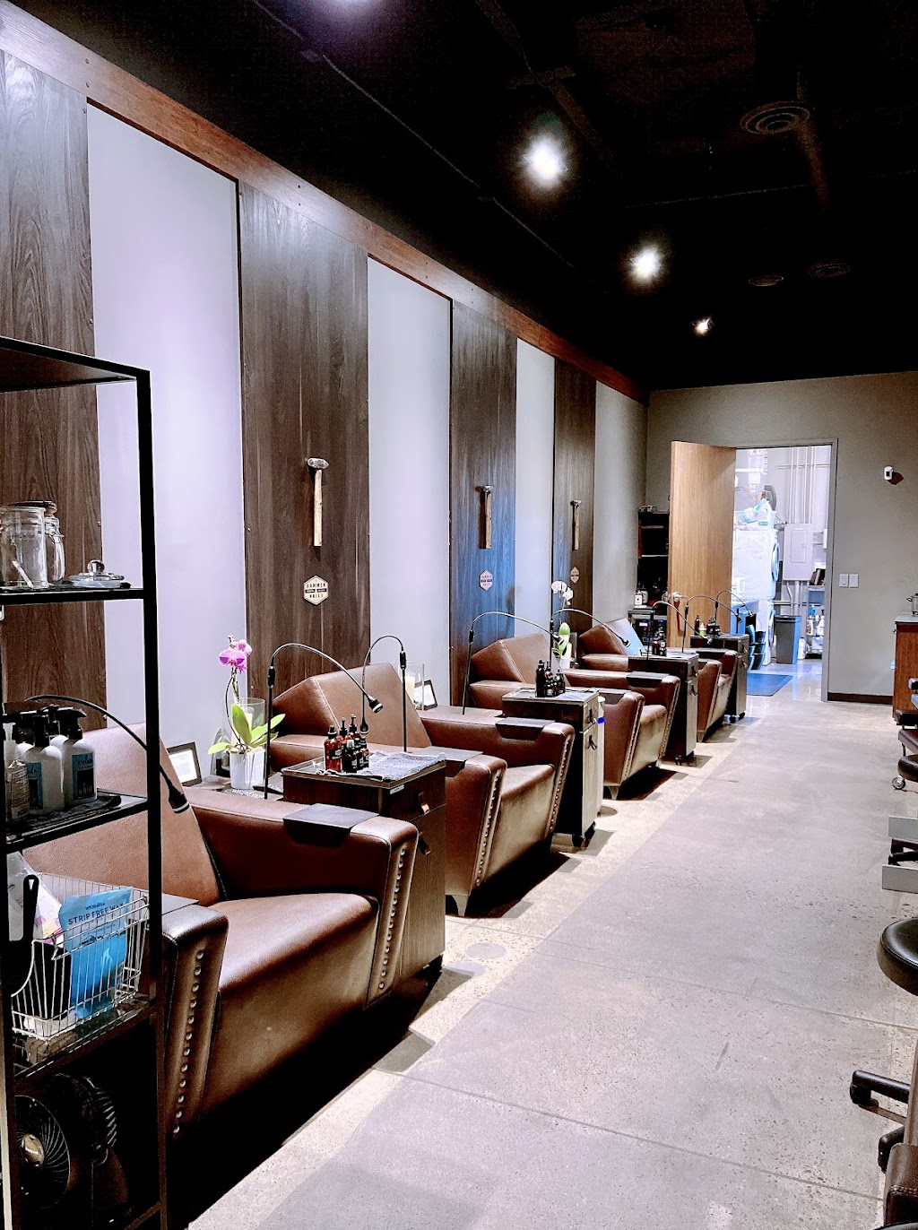 Hammer & Nails Grooming Shop for Guys, Roseville, CA | Next to Mikuni, 1565 Eureka Rd Suite 7, Roseville, CA 95661, USA | Phone: (916) 936-0111