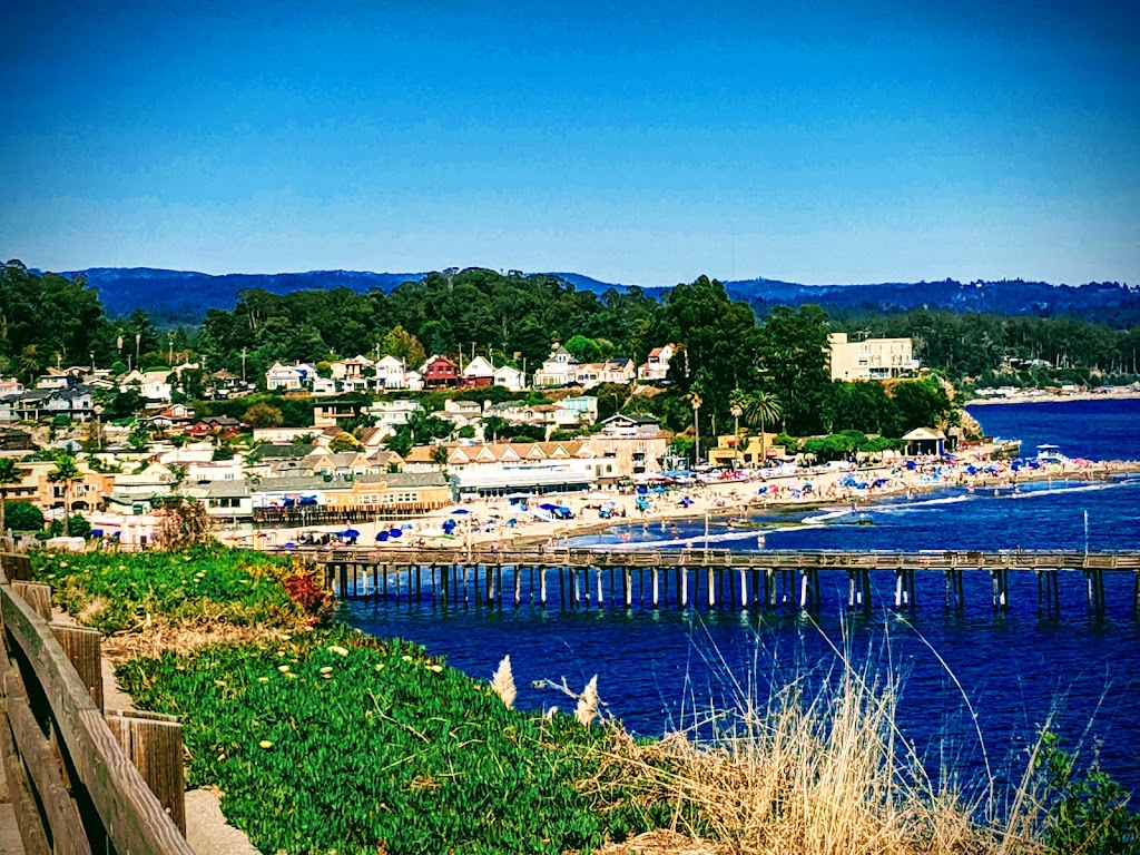 Jade Street Park | 4400 Jade St, Capitola, CA 95010, USA | Phone: (831) 475-5935