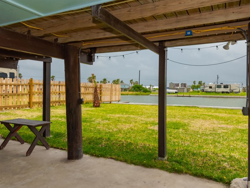 Sunset Retreat Vacation Rental | 627 Copano Cove Rd, Rockport, TX 78382 | Phone: (361) 727-0312