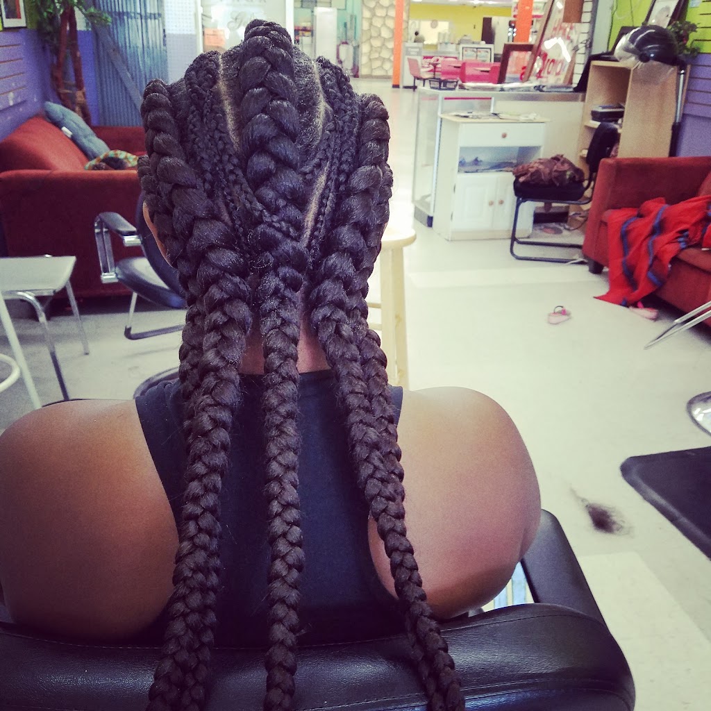 Yatu African Hair Braiding | 4515 Village Fair Drive #E10, Big T Plaza, Dallas, TX 75224, USA | Phone: (214) 715-4411