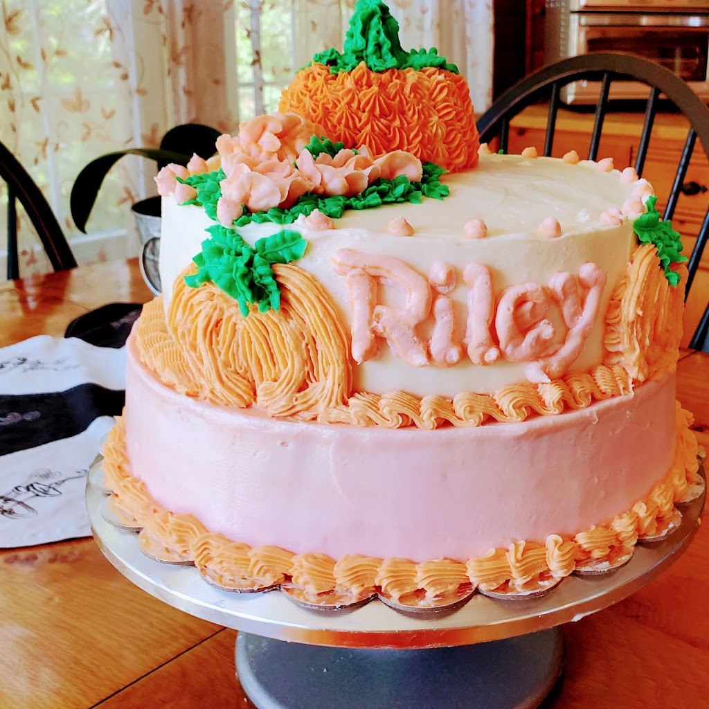 Julie Anns Custom Cakes & Confections | 21 Gilmore St, Raynham, MA 02767, USA | Phone: (508) 304-2336