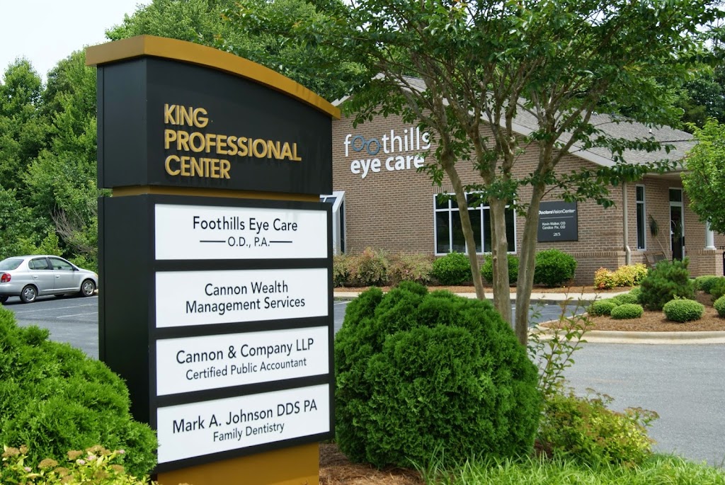 eyecarecenter | 215 Moore Rd, King, NC 27021, USA | Phone: (336) 985-2020
