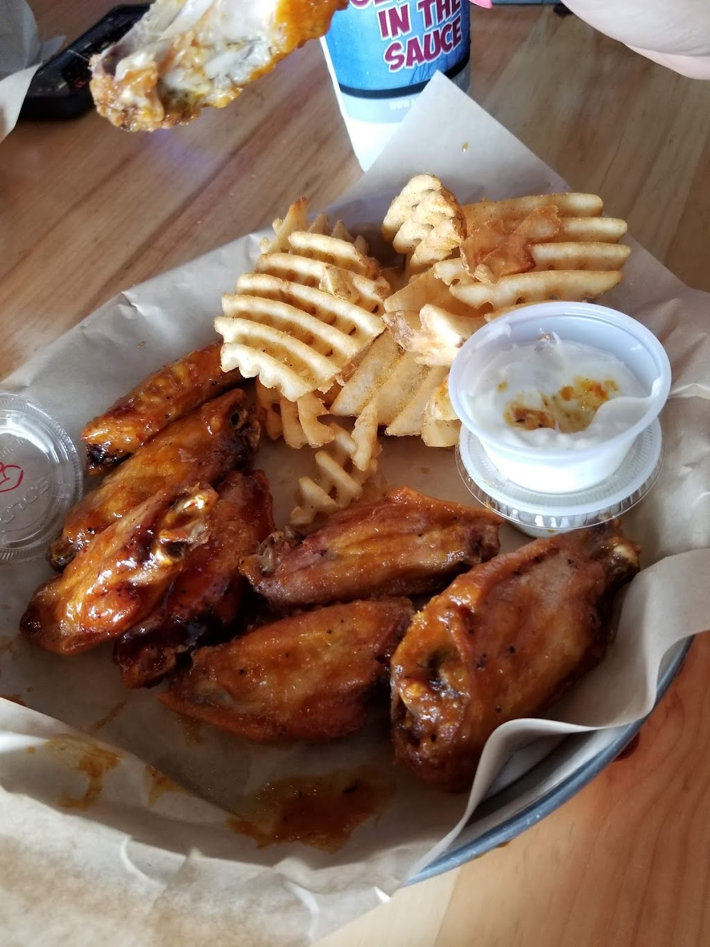 Bluffalo Wings | 10529 S Padre Island Dr, Corpus Christi, TX 78418 | Phone: (361) 866-9464