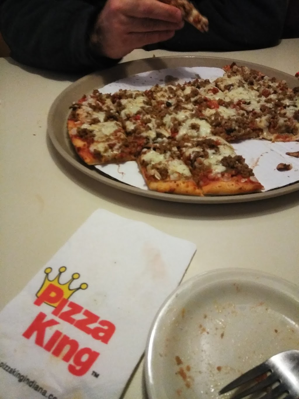 Pizza King | 110 W Harris St, Eaton, IN 47338, USA | Phone: (765) 396-9568