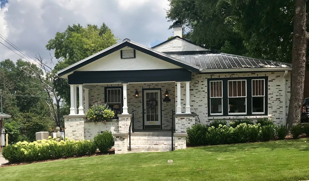 Alabama Family Adoption Services | 2010 Lancaster Rd, Birmingham, AL 35209, USA | Phone: (205) 612-0238